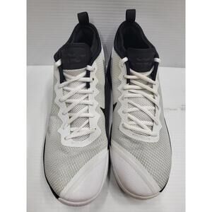 Nike LeBron Witness II Shoes Sneakers Mens Size 10 White Black Basketball Mesh